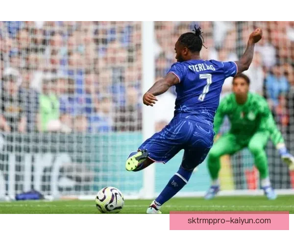 斯特林本赛季表现稳健，持续提升其在球队进攻端的影响力